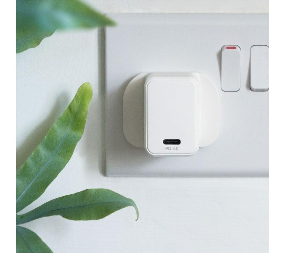 VELD VH20BW Super Fast USB Type-C 20 W Wall Charger image number 2 of 7