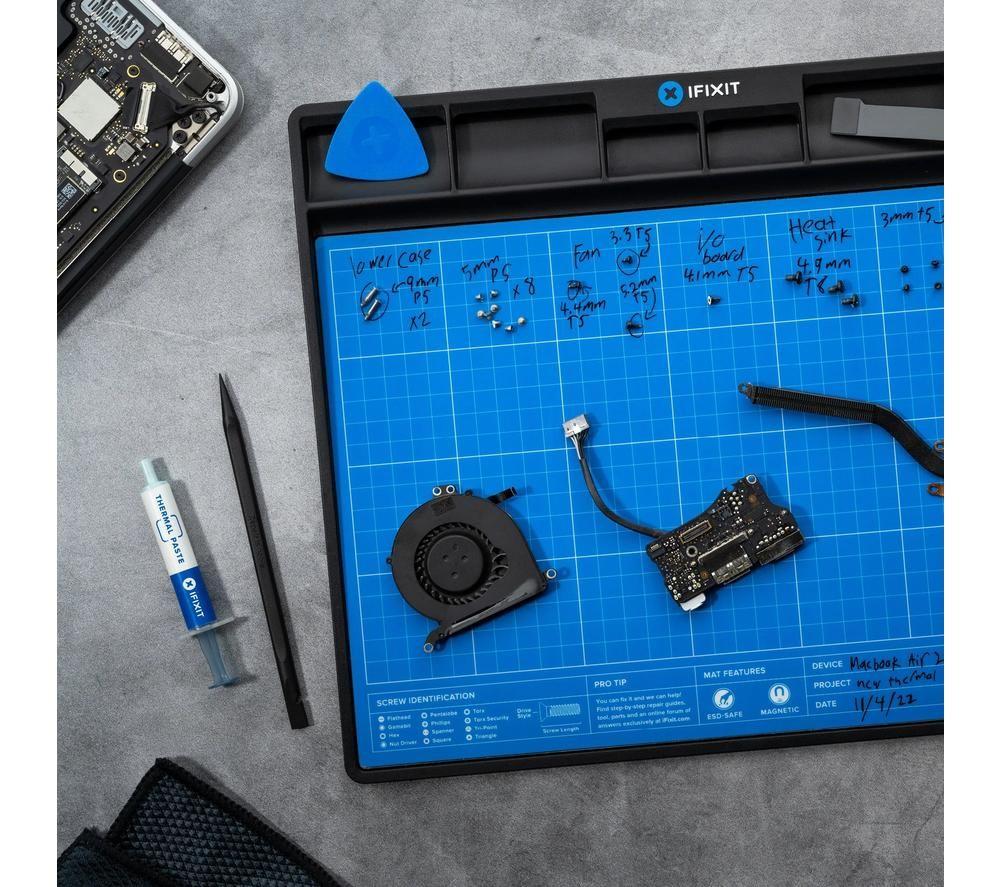 IFIXIT FixMat Magnetic Mat image number 4 of 5