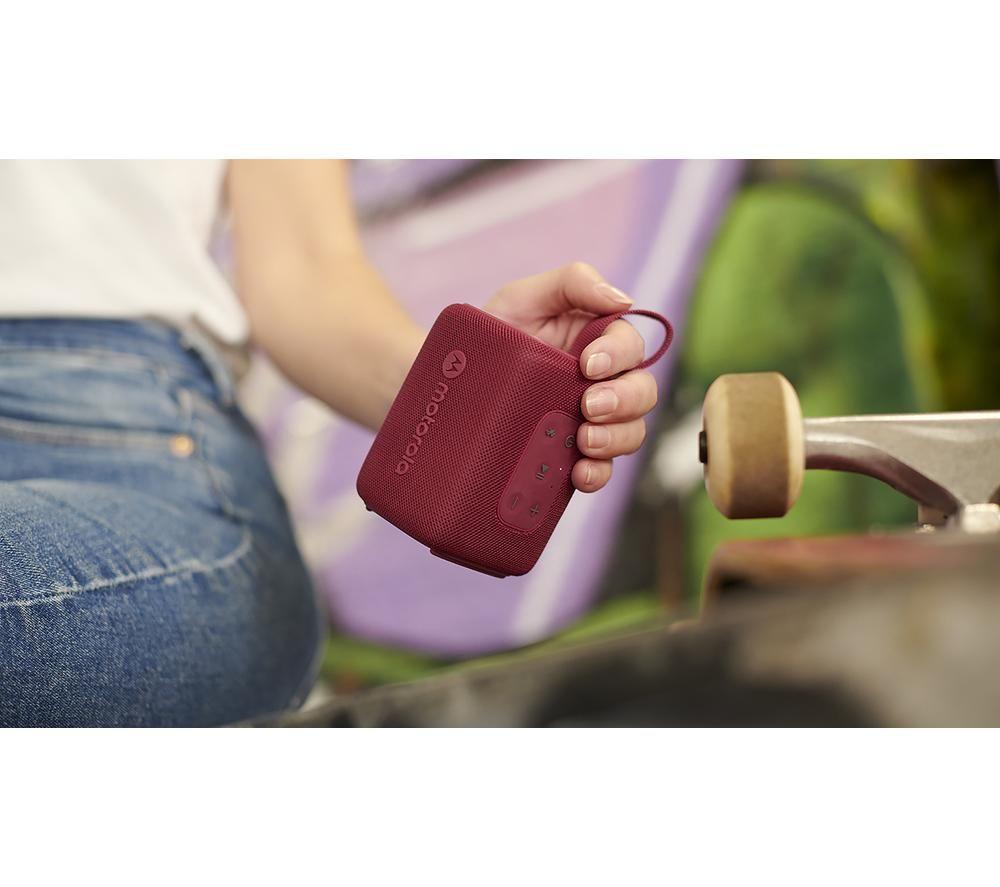 MOTOROLA ROKR 300 Portable Bluetooth Speaker - Red image number 2 of 5