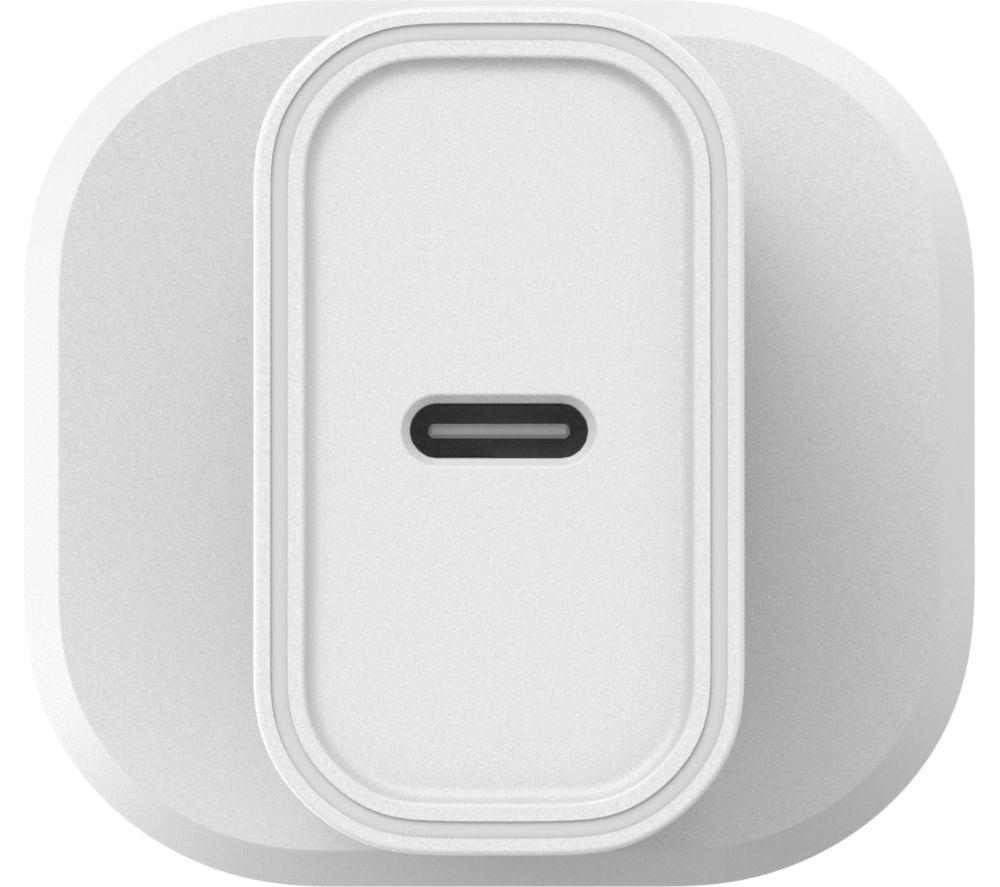 GOJI 20 W USB Type-C Charger with Lightning Cable image number 2 of 3