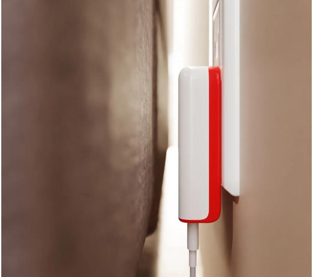 TWELVE SOUTH PlugBug 120 W USB-C Charger image number 3 of 7