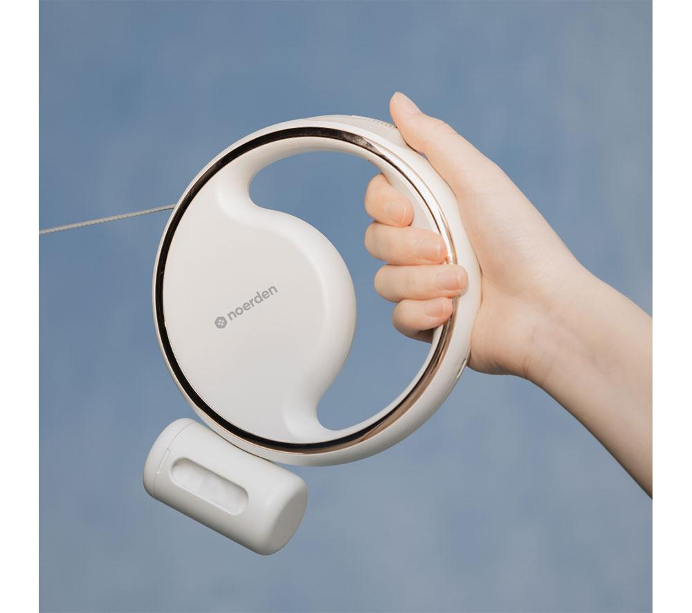 NOERDEN Lumi Retractable Pet Lead - White image number 6 of 7