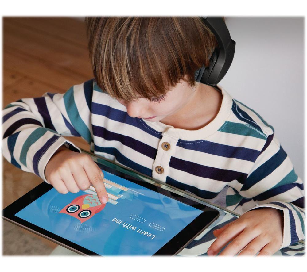 BELKIN SoundForm Mini AUD002BTBKV3 Wireless Bluetooth Kids Headphones - Black image number 8 of 15