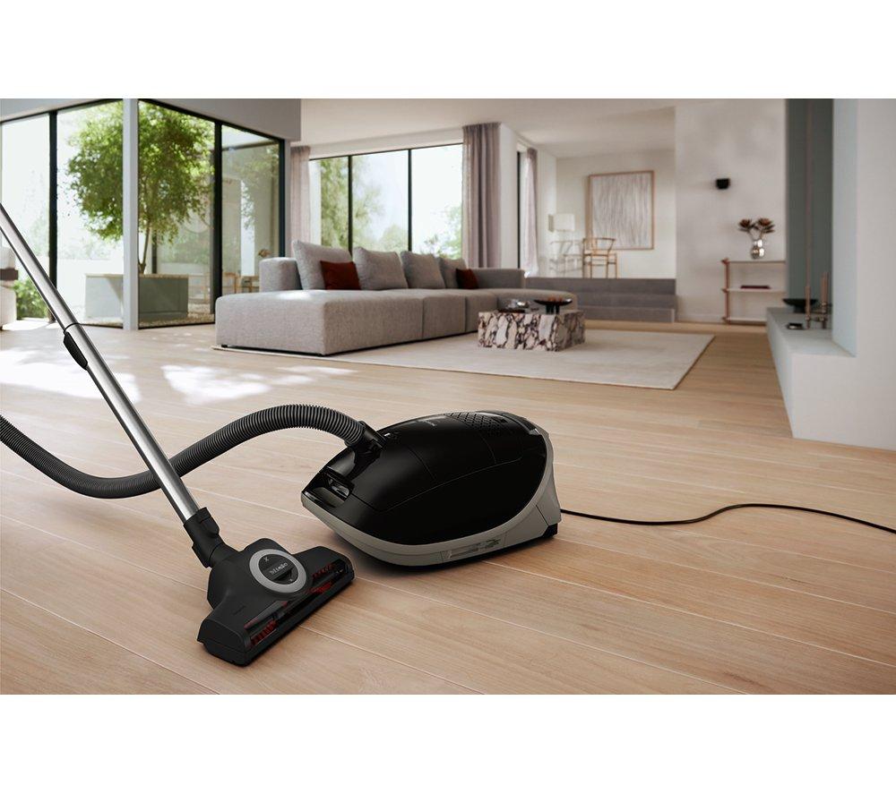 MIELE Guard M1 Cat & Dog Cylinder Bagged Vacuum Cleaner - Black image number 6 of 17