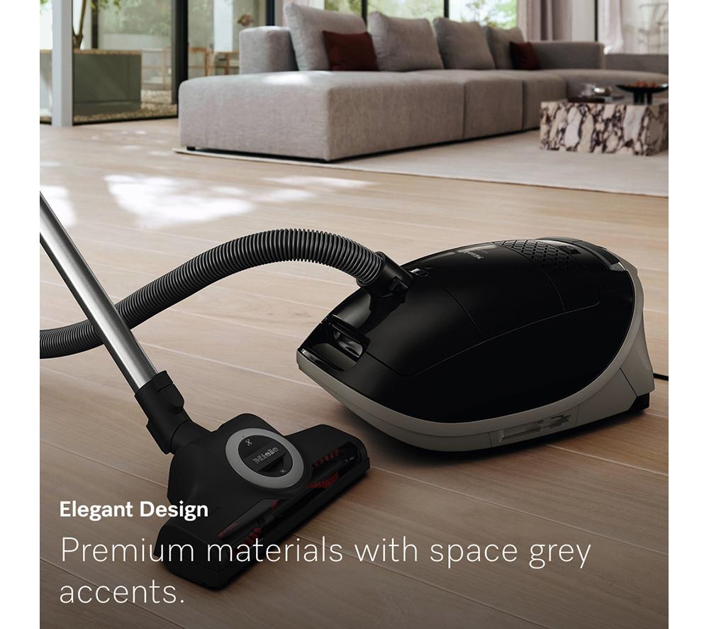 MIELE Guard M1 Cat & Dog Cylinder Bagged Vacuum Cleaner - Black image number 11 of 17