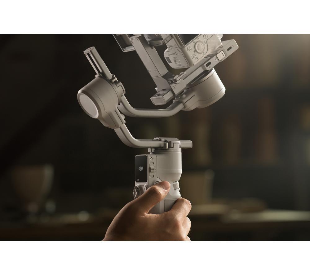 DJI RS 4 Mini Handheld Gimbal Stabiliser Combo image number 6 of 8
