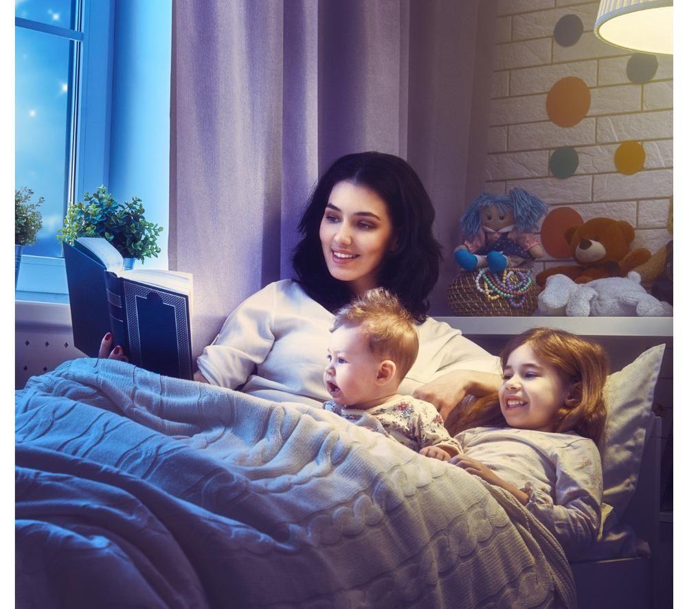 4LITE Wiz Connected Smart Lighting Starter Kit with 6 x B22 RGBW Bulbs, Remote & 2 x Plugs image number 5 of 5