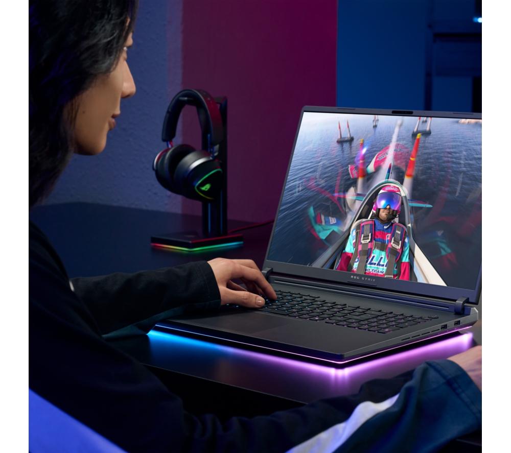 ASUS ROG Strix G18 18" Gaming Laptop - Intel&reg; Core&trade; Ultra 9, RTX 5080, 2 TB SSD image number 10 of 29
