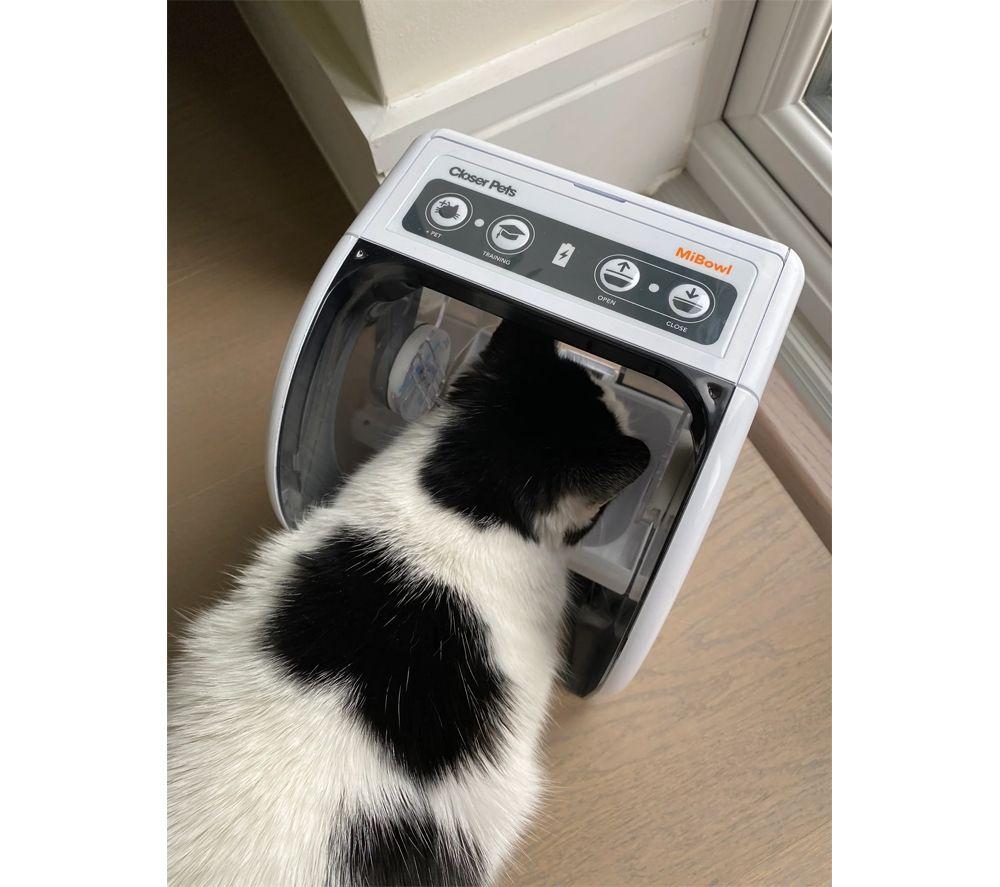 CLOSER PETS MiBowl CP500 Automatic Selective Microchip Pet Feeder - White & Grey image number 2 of 5