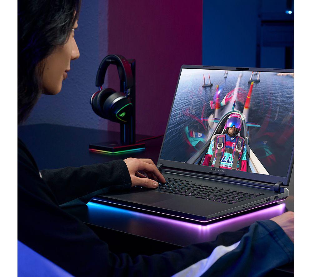 ASUS ROG Strix G16 16" Gaming Laptop - Intel&reg; Core&trade; Ultra 9, RTX 5070, 1 TB SSD image number 7 of 18