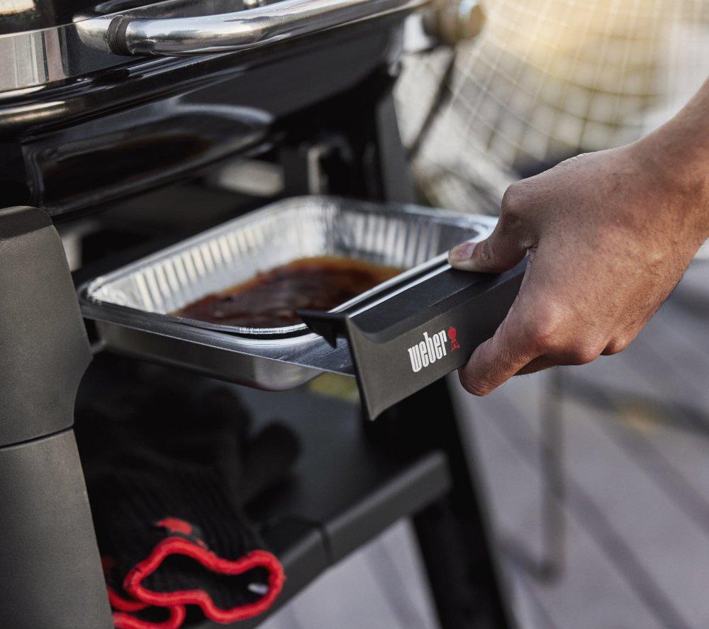 WEBER Lumin Compact Electric BBQ - Black image number 11 of 18
