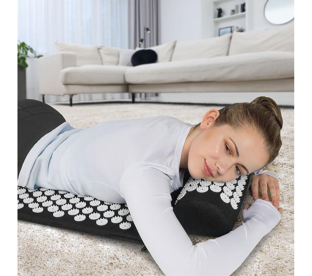 SHARPER IMAGE Acupressure Mat & Pillow Set - Black image number 6 of 7