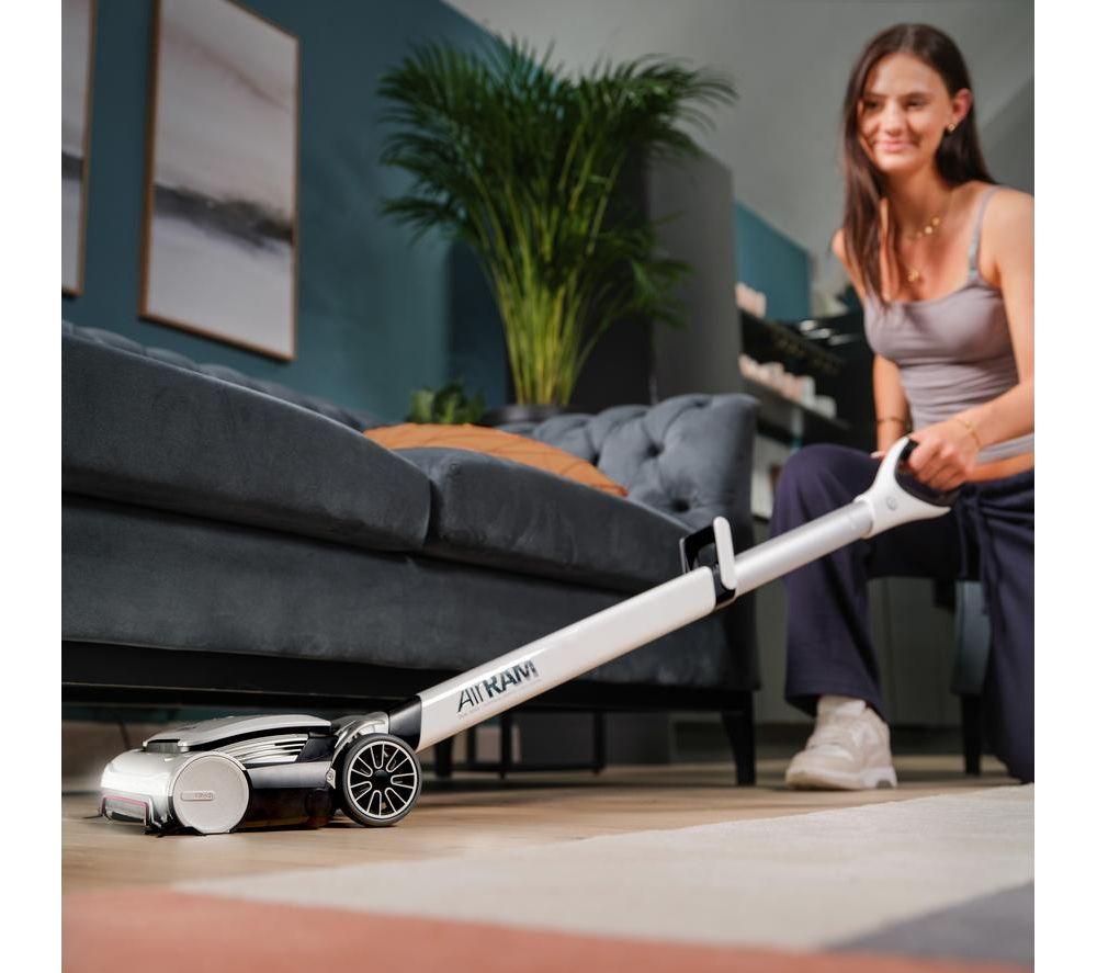 GTECH AirRAM 3 Plus Dual Edge-Clean Cordless Vacuum Cleaner &ndash; White & Black image number 4 of 10
