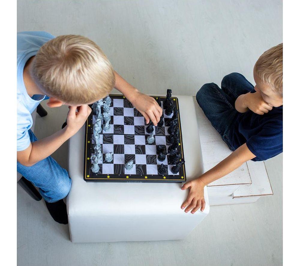 LEXIBOOK CGM300HP Magnetic Foldable Chess Game - Harry Potter image number 3 of 9
