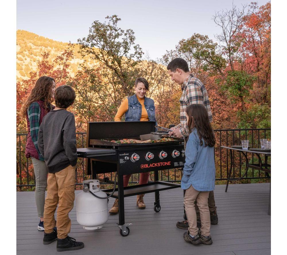BLACKSTONE 2149EU 36" Gas BBQ with Hard Cover - Black image number 5 of 7