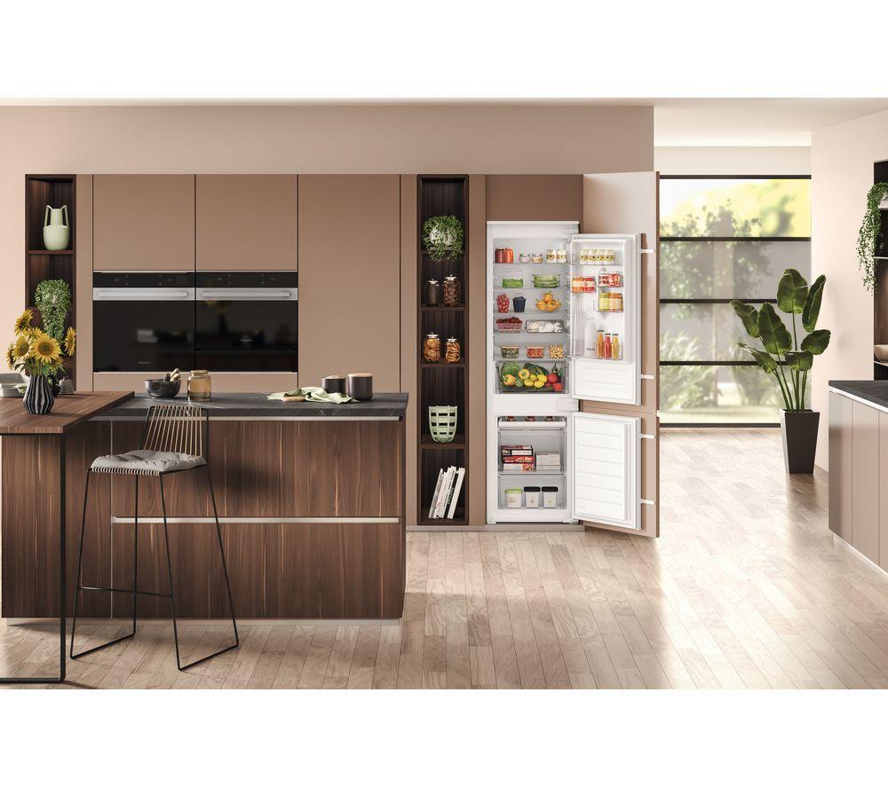 HOTPOINT Low Frost HTC18D011A1 Integrated 70/30 Fridge Freezer - Sliding Hinge image number 9 of 12