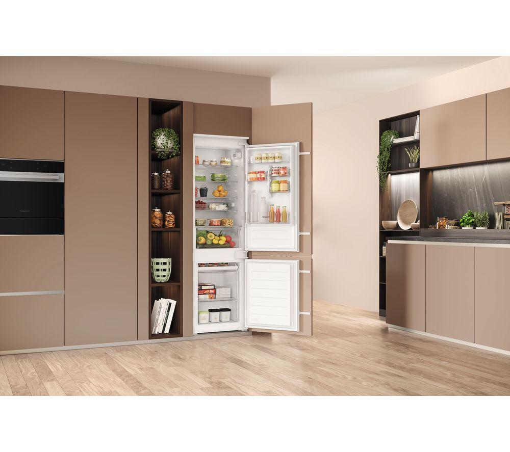 HOTPOINT Low Frost HTC18D011A1 Integrated 70/30 Fridge Freezer - Sliding Hinge image number 10 of 12