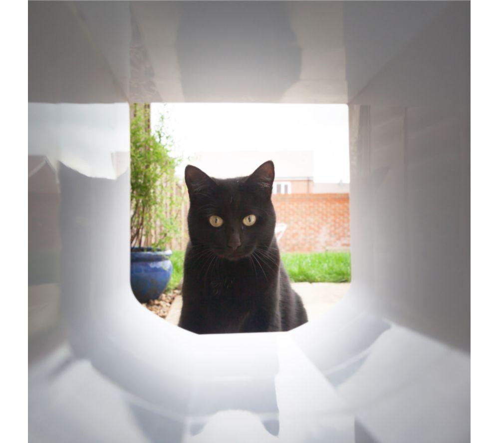 SUREFLAP Microchip Cat Flap - White image number 8 of 8