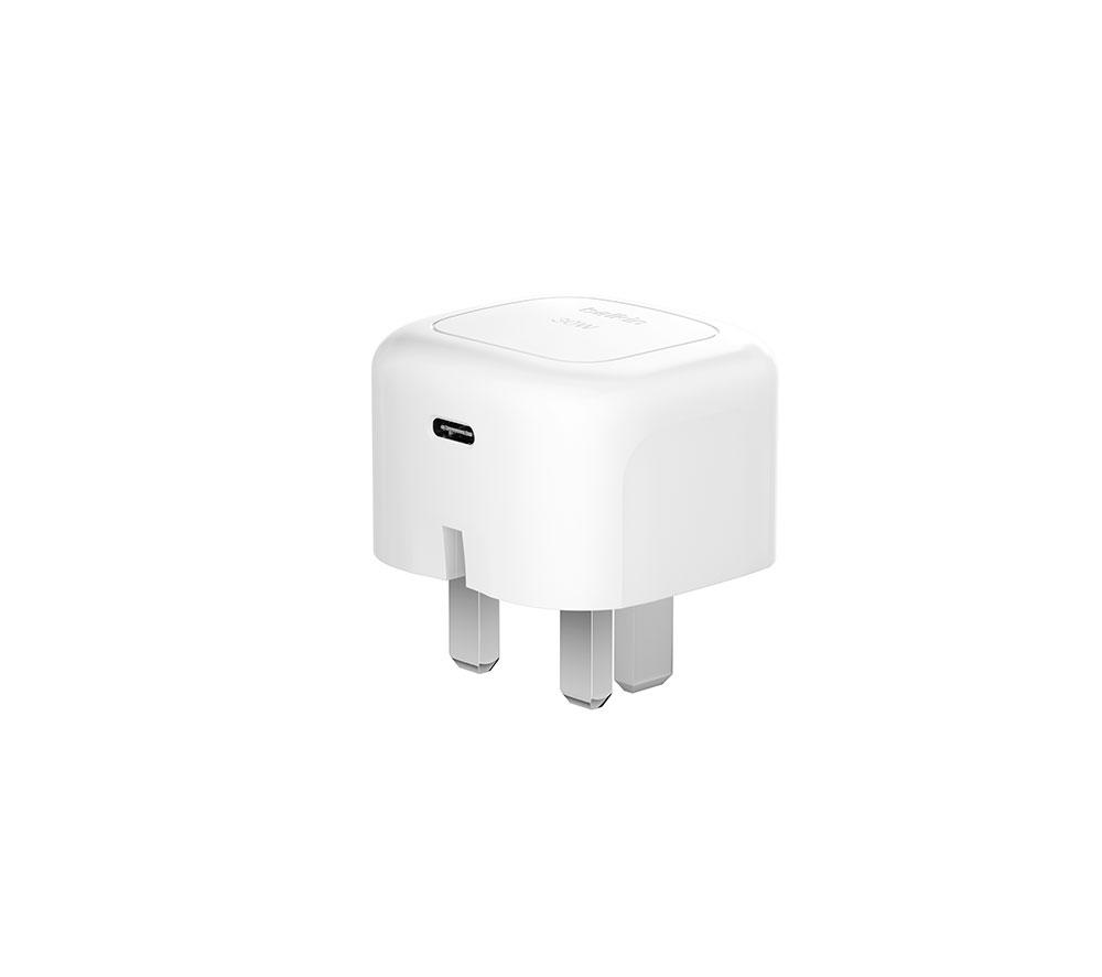 BELKIN  Compact 30 W Charger with USB-C to Lightning Cable image number 8 of 8