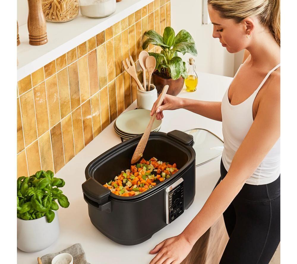 MORPHY RICHARDS 10-in-1 Multicooker - Black image number 7 of 15