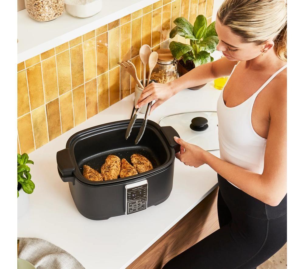 MORPHY RICHARDS 10-in-1 Multicooker - Black image number 8 of 15
