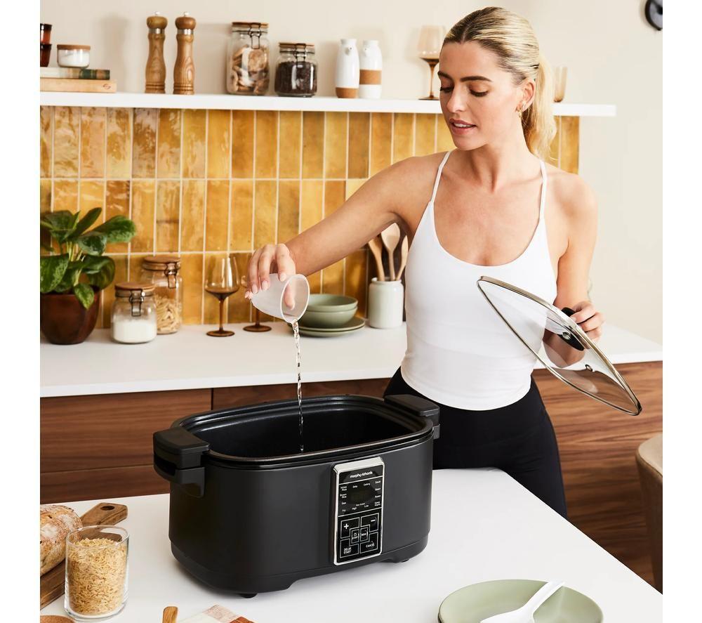 MORPHY RICHARDS 10-in-1 Multicooker - Black image number 9 of 15