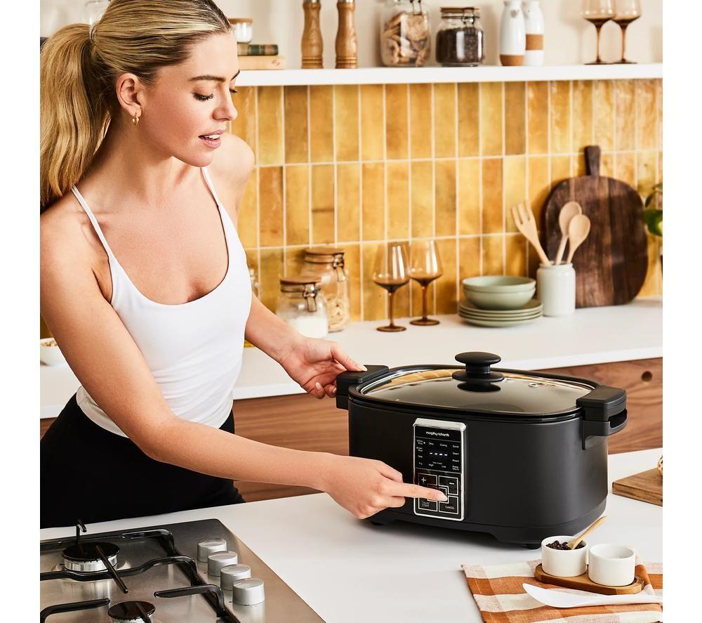 MORPHY RICHARDS 10-in-1 Multicooker - Black image number 13 of 15