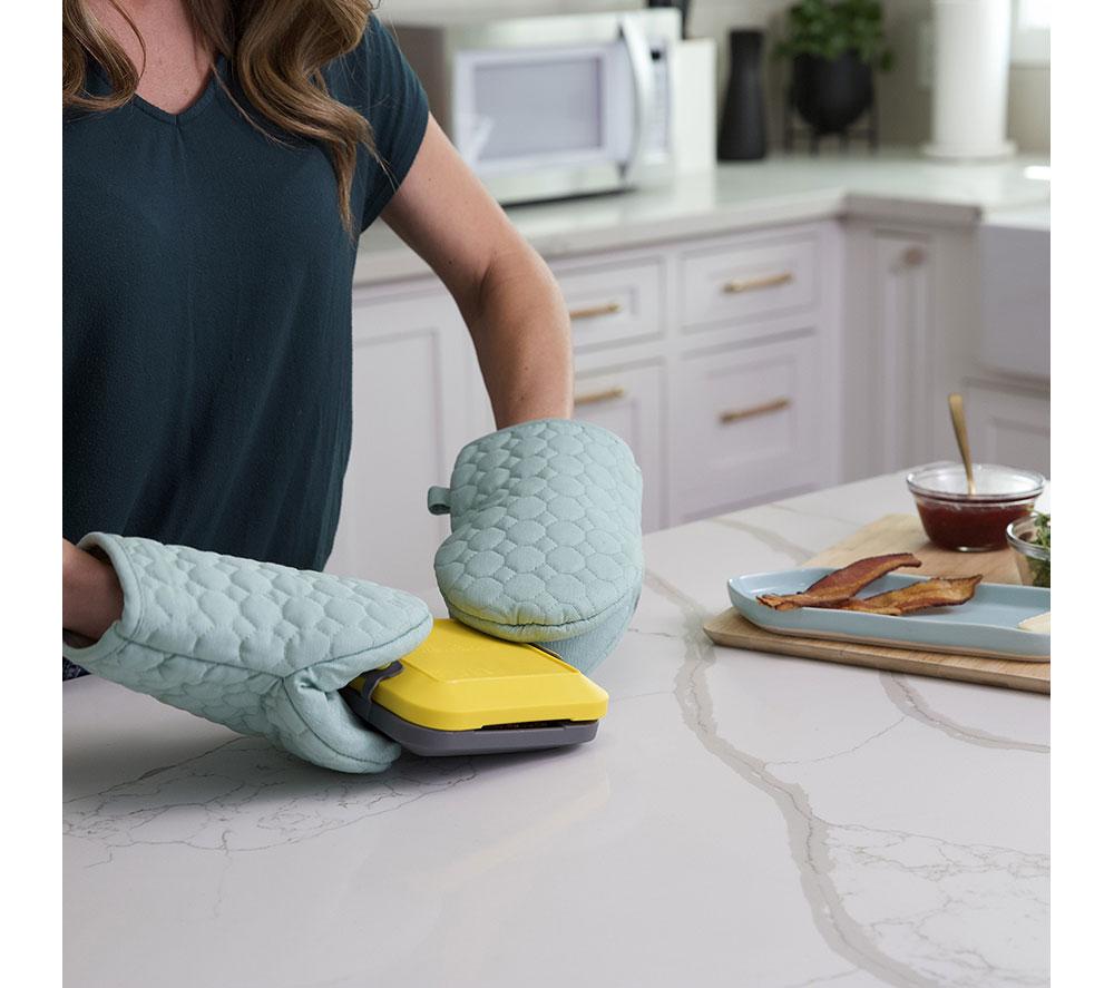 DREW&COLE Clever Micro Toastie Maker for Microwaves - Yellow & Grey image number 25 of 29