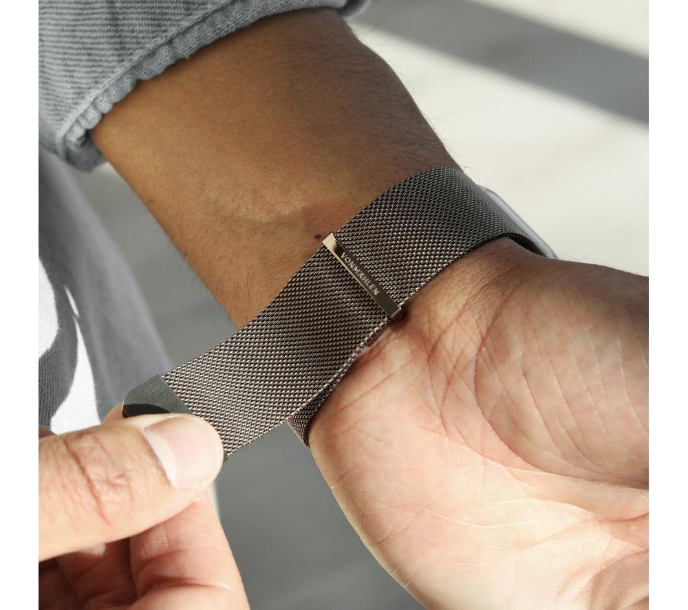 VONMAHLEN Milanese Loop 2 Apple Watch 44 - 49 mm Mesh Strap - Desert Sand image number 4 of 5