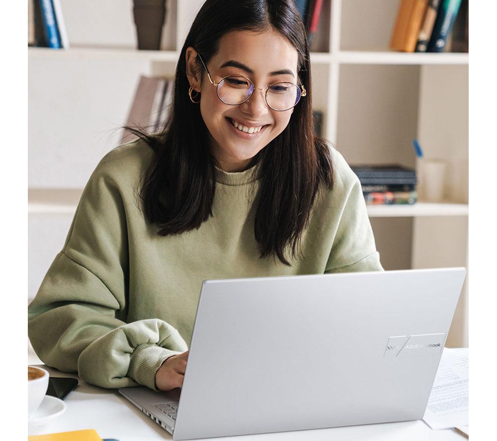 ASUS Vivobook 16 OLED X1605VA 16" Laptop - Intel&reg; Core&trade; i9, 1 TB SSD, Black image number 8 of 19