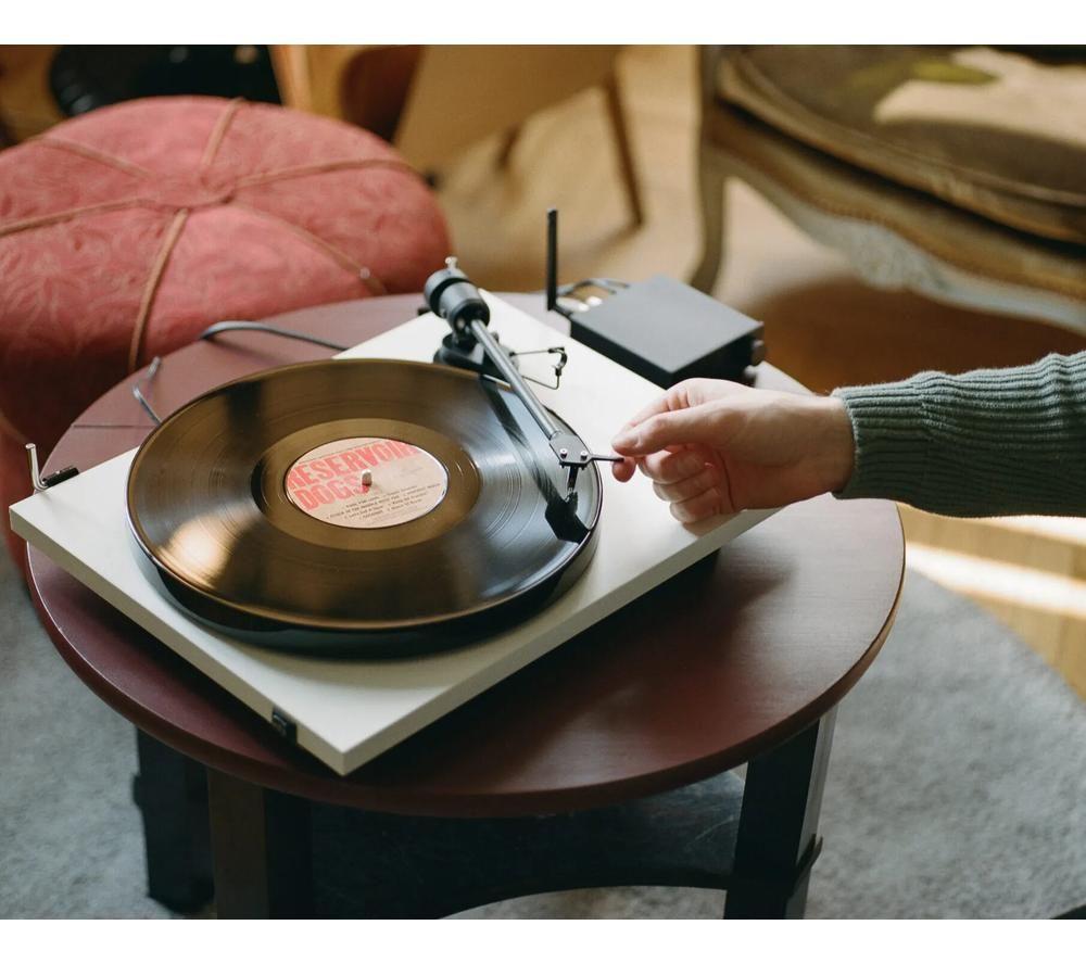 PRO-JECT E1 Standard Belt Drive Turntable - White image number 3 of 5