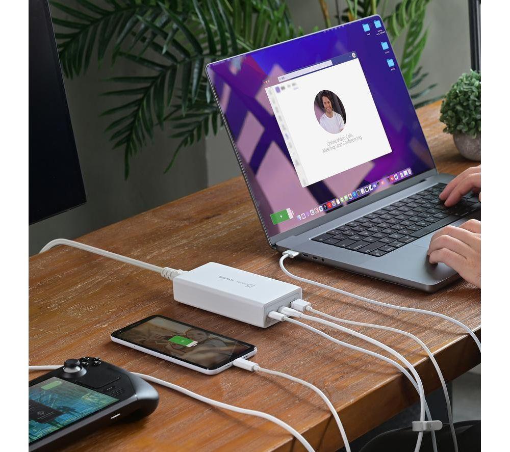 J5CREATE 3-port 185 W GaN USB Charger - 1.2 m image number 5 of 7