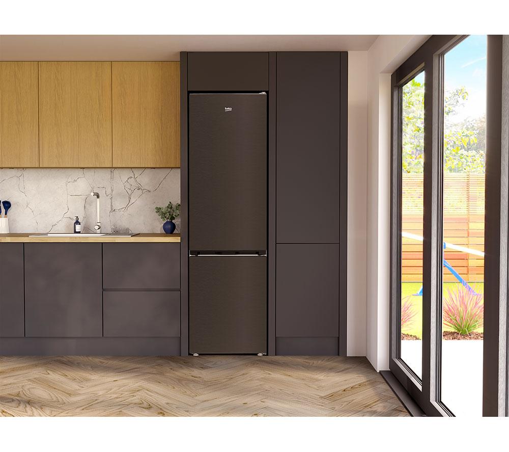 BEKO Pro HarvestFresh AeroFlow CNA7603VPZ 70/30 Fridge Freezer - Black Steel image number 11 of 11