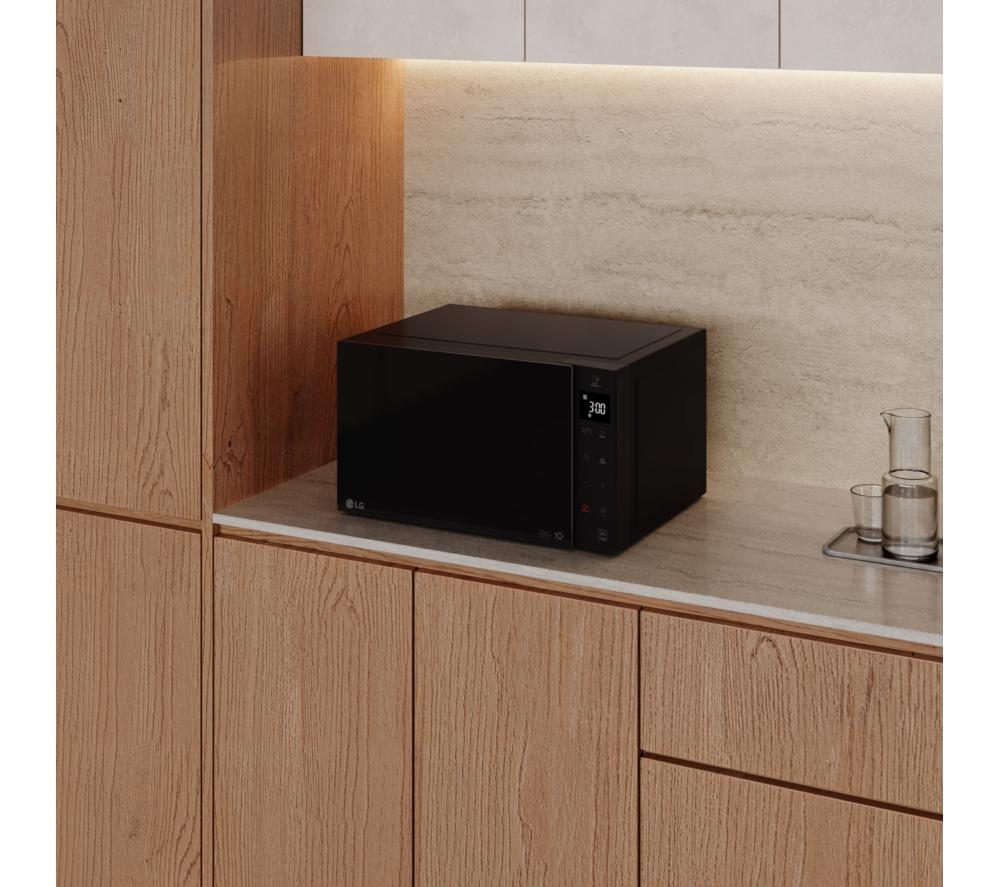 LG NeoChef MH6535GIS Compact Microwave with Grill - Black image number 7 of 11