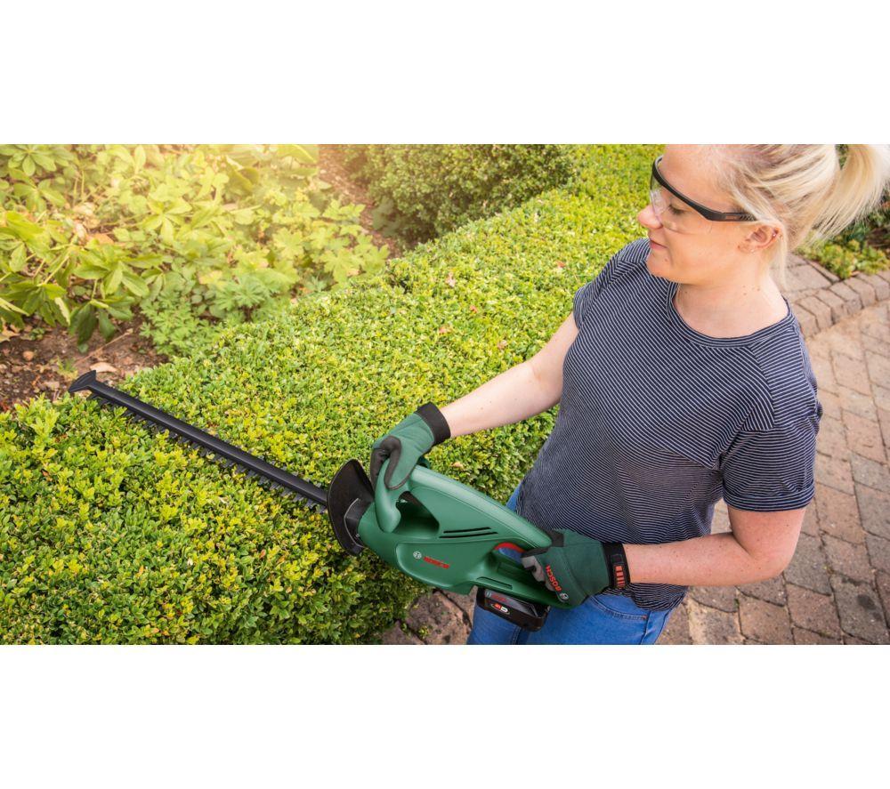 BOSCH EasyHedgeCut 18V-45 Cordless Hedge Trimmer with 1 battery - Black & Green image number 2 of 4