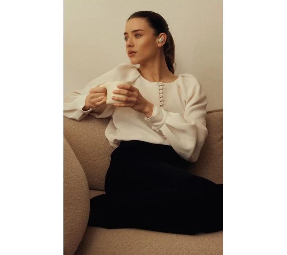 BEYERDYNAMIC Amiron 300 Wireless Bluetooth Noise-Cancelling Earbuds - Cream image number 9 of 9