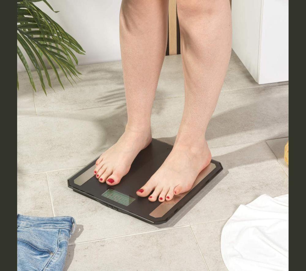 SALTER SA00674BCFEU12 Glass Analyser Bathroom Scale - Matte Black image number 4 of 7