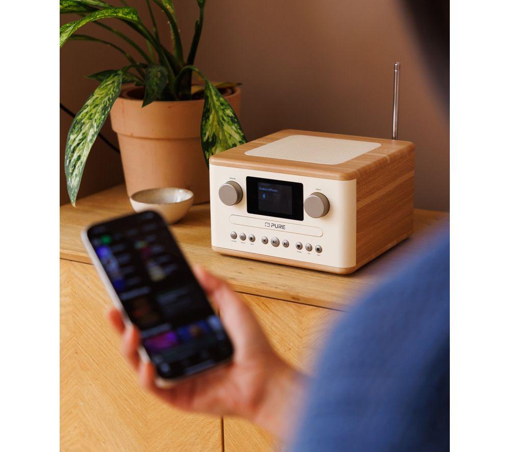 PURE Classic C-D4 DAB+/FM Bluetooth Radio - Cotton White & Oak image number 3 of 6