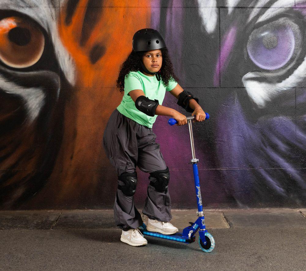 Buy XOOTZ Wild Rider Tiger LED Kids Kick Scooter - Blue | Currys