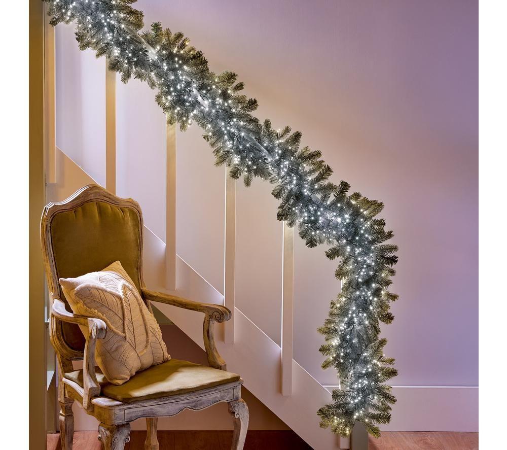 PREMIER ClusterBrights 3000 White LED String Lights - 37.5 m image number 3 of 9