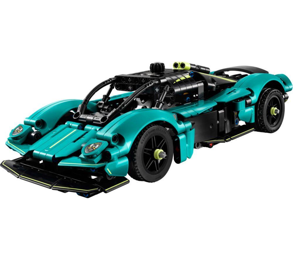 LEGO Technic 42208 Aston Martin Valkyrie Set image number 2 of 3