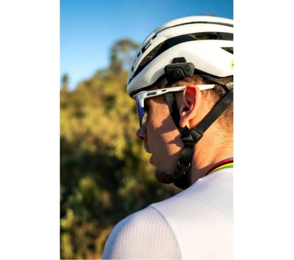 SUPERTOOTH Roamee Bluetooth Headset for Bicycle Helmet image number 6 of 15