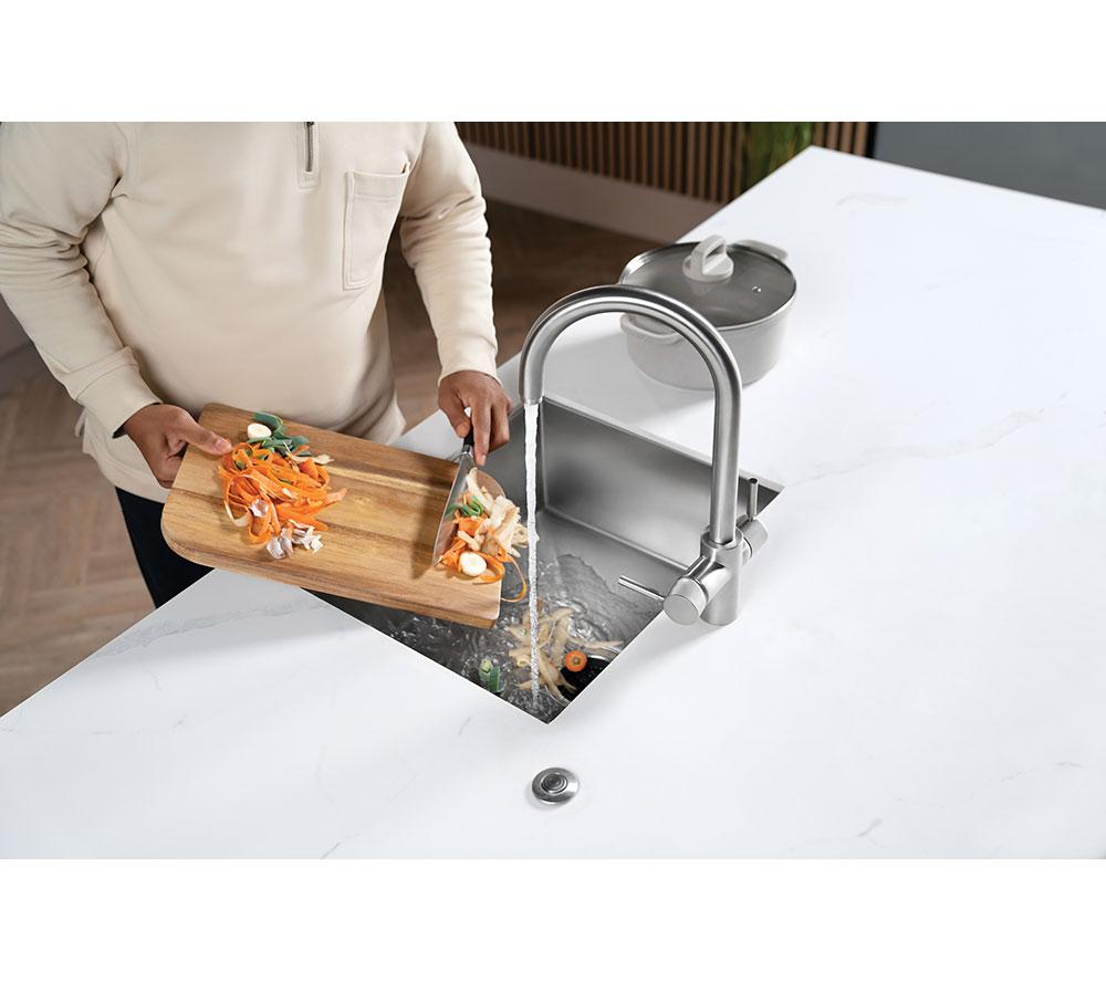 INSINKERATOR Standard 460 Food Waste Disposal - Black image number 3 of 3
