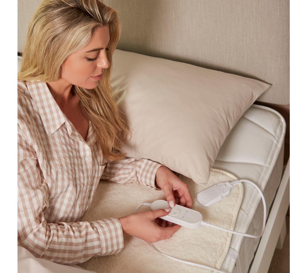 MORPHY RICHARDS EverCosy Fleece Electric Underblanket - Cream, 150 x 122 cm image number 9 of 10