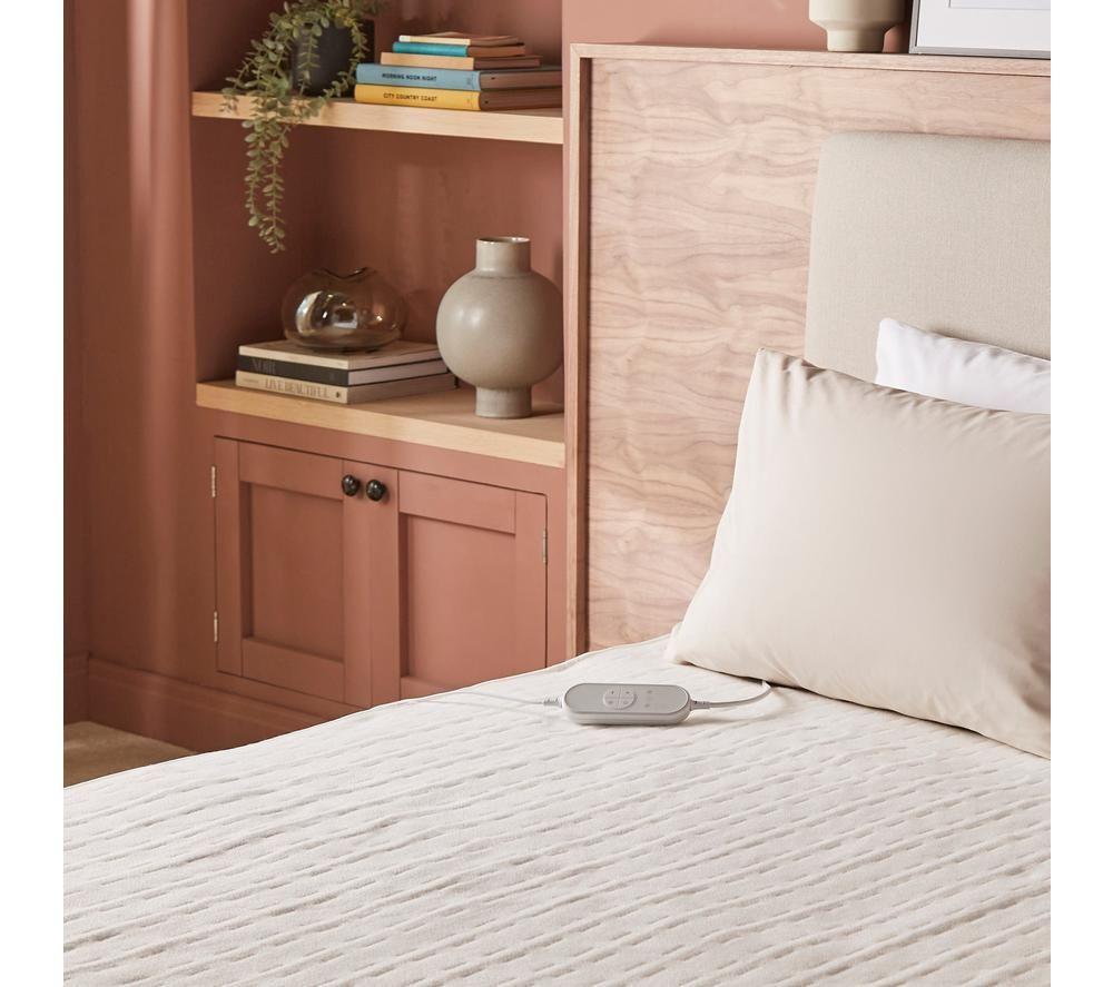 MORPHY RICHARDS EverCosy Fleece Heated Throw - Cream, 150 x 70 cm image number 4 of 9