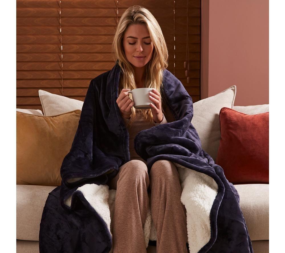 MORPHY RICHARDS EverCosy Fleece Heated Throw - Navy, 160 x 130 cm image number 6 of 11