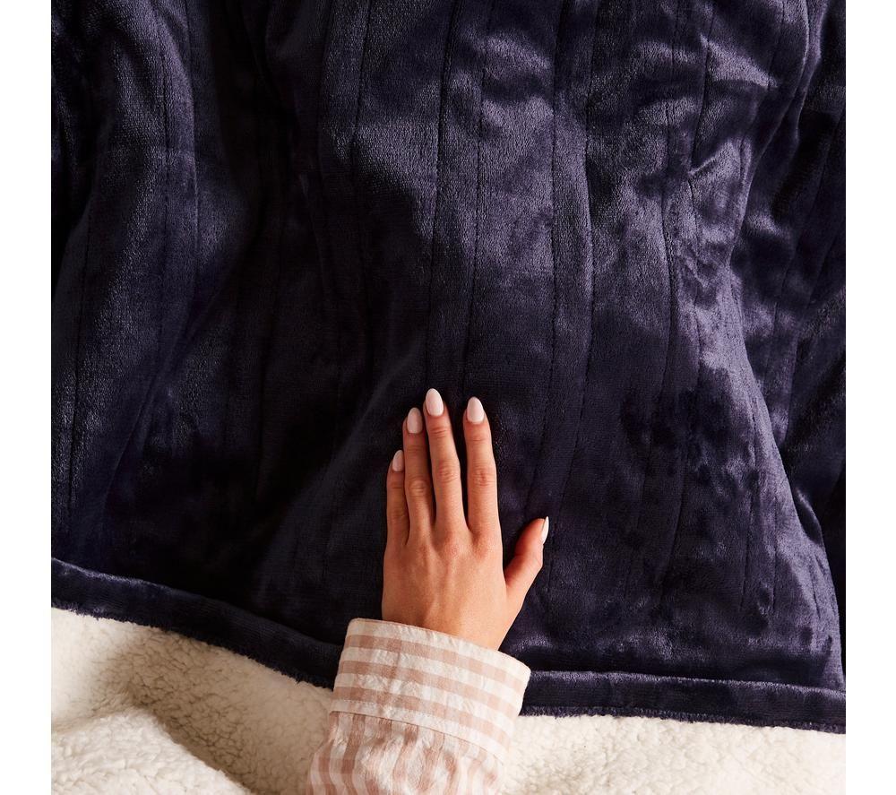 MORPHY RICHARDS EverCosy Fleece Heated Throw - Navy, 200 x 180 cm image number 5 of 10