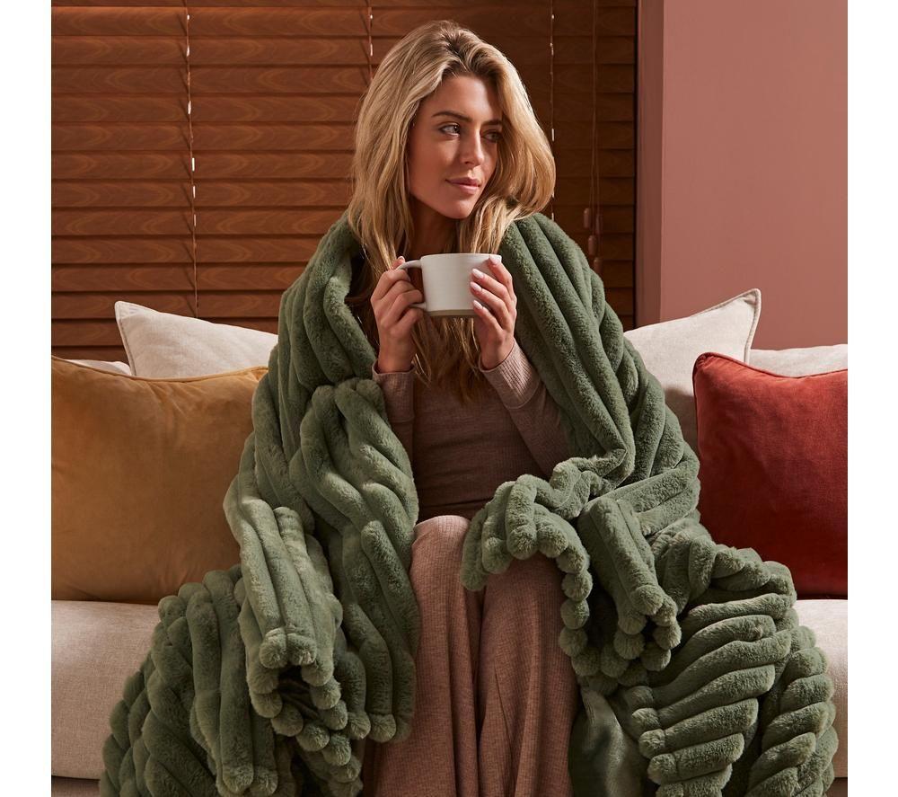 MORPHY RICHARDS EverCosy Luxury Striped Fleece Heated Throw - Green, 160 x 130 cm image number 5 of 11