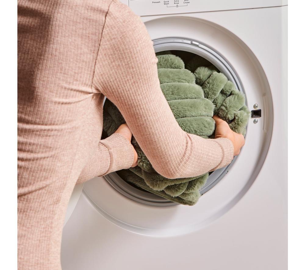MORPHY RICHARDS EverCosy Luxury Striped Fleece Heated Throw - Green, 160 x 130 cm image number 8 of 11