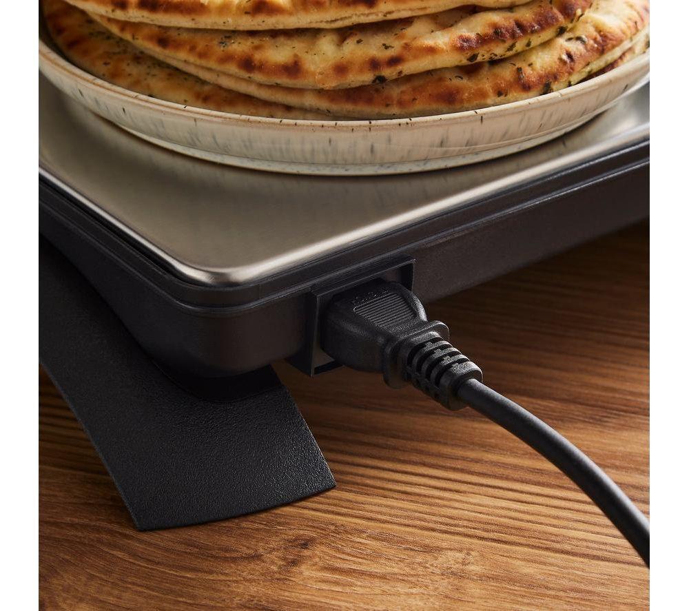 MORPHY RICHARDS 486000 Cordless Food Warming Tray - Silver & Black image number 9 of 11